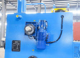 Гильотинные ножницы с ЧПУ QC11K-4X3200